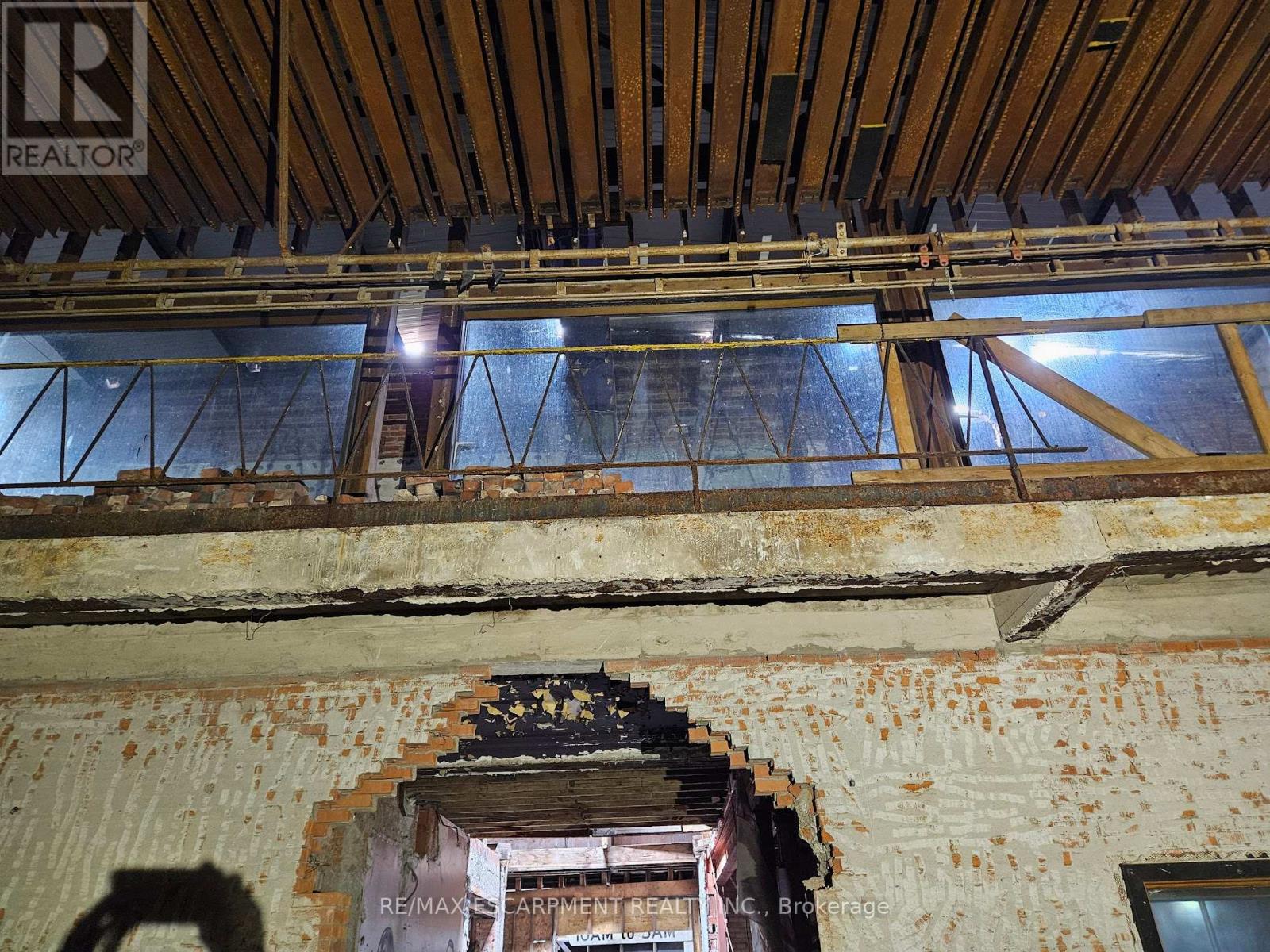 434 King Street W, Hamilton, Ontario L8P 1B7 - Photo 7 - X12518614