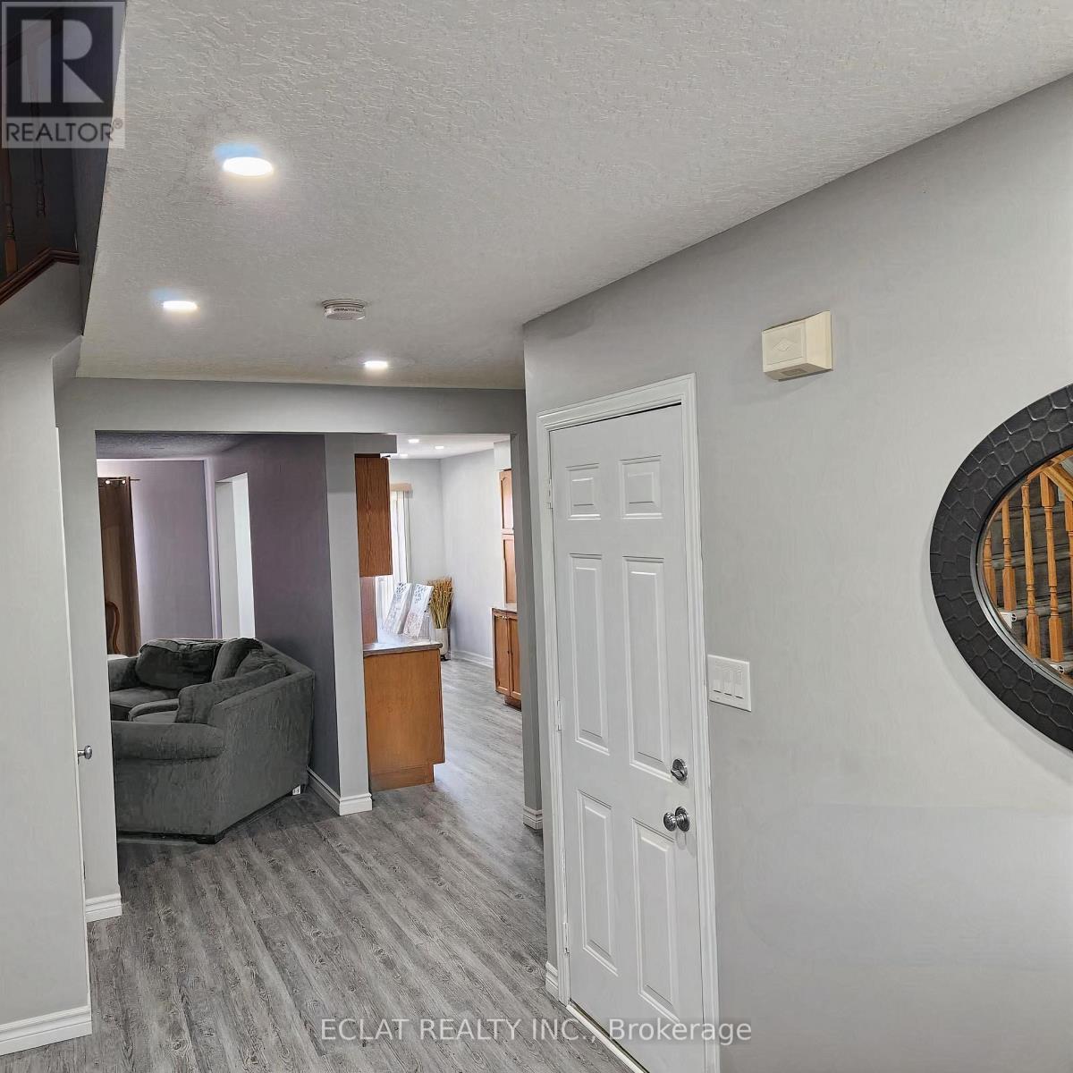 776 Paris Boulevard, Waterloo, Ontario N2T 2Y1 - Photo 5 - X12518630