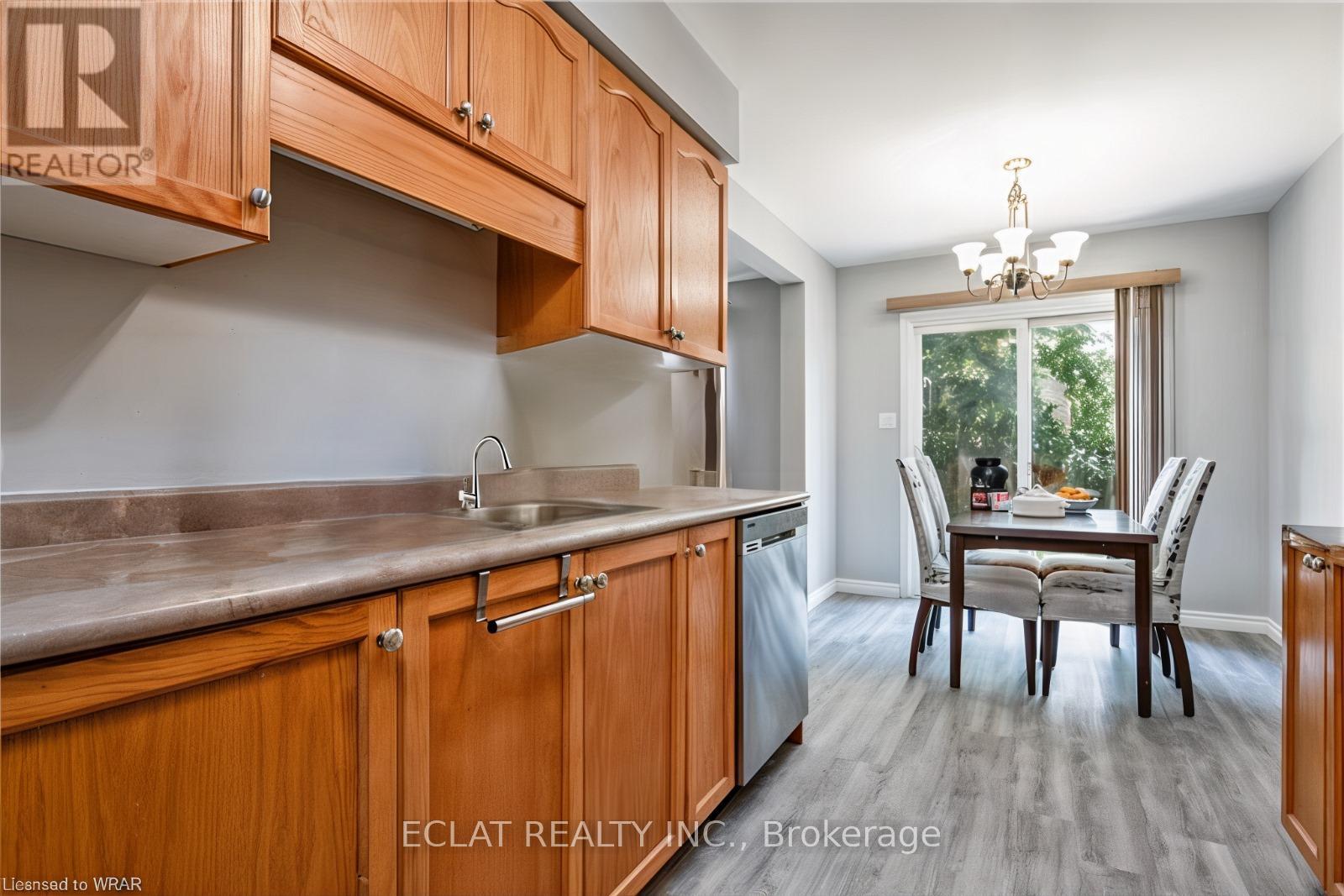 776 Paris Boulevard, Waterloo, Ontario N2T 2Y1 - Photo 9 - X12518630