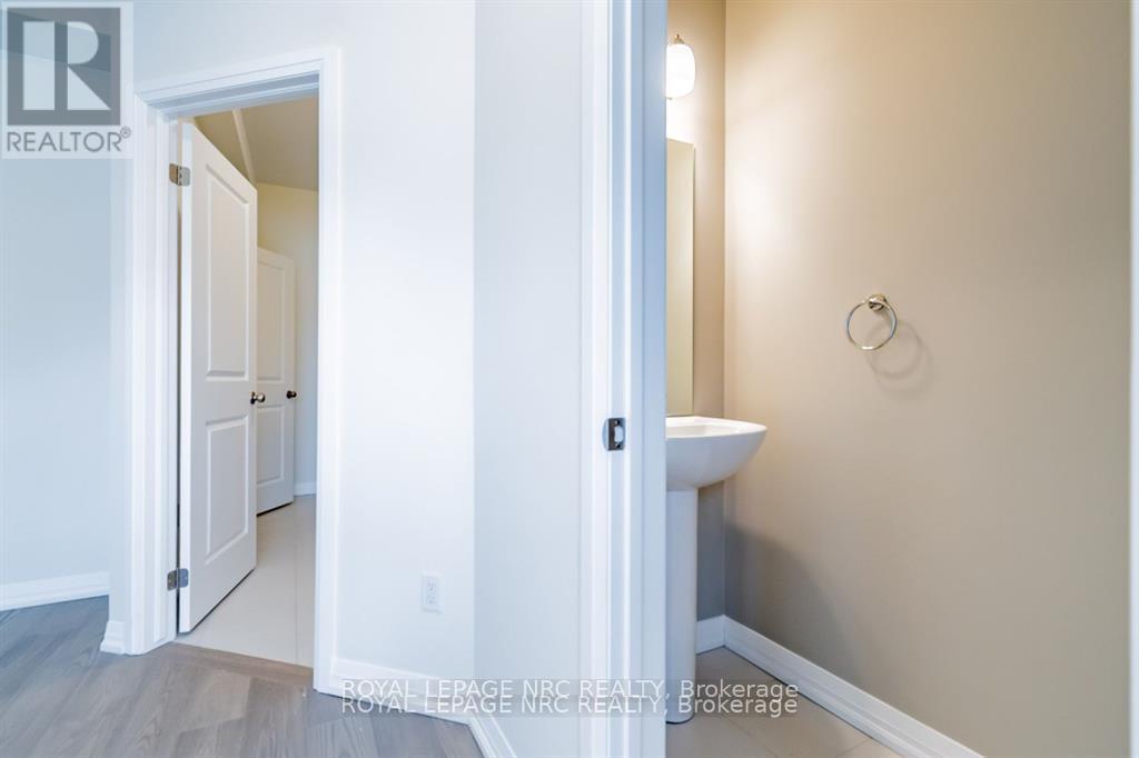 4 - 397 Garrison Road, Fort Erie, Ontario  L2A 1N1 - Photo 7 - X12518684