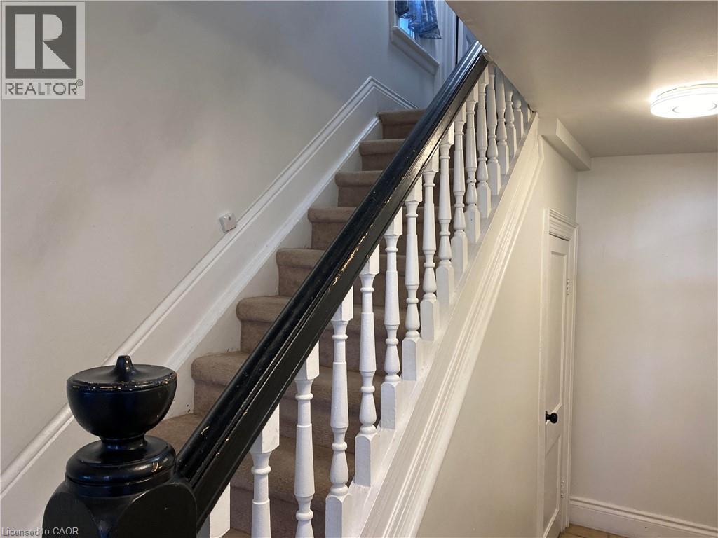 97 E 24th Street Unit# Upper, Hamilton, Ontario L8V 2X9 - Photo 11 - 40786370