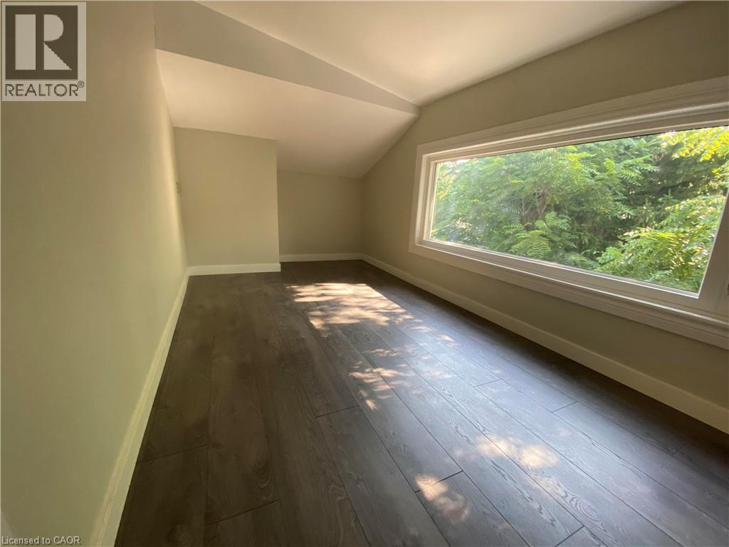 97 E 24th Street Unit# Upper, Hamilton, Ontario L8V 2X9 - Photo 2 - 40786370