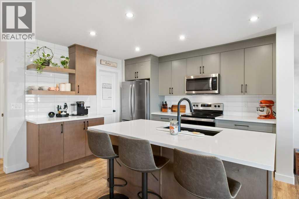 16 Trinity Street, Lacombe, Alberta  T4L 0L1 - Photo 9 - A2269115