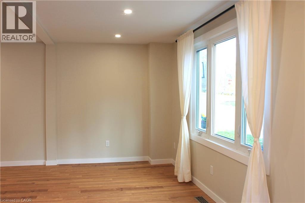 4 John Avenue, Paris, Ontario N3L 2S9 - Photo 4 - 40785748