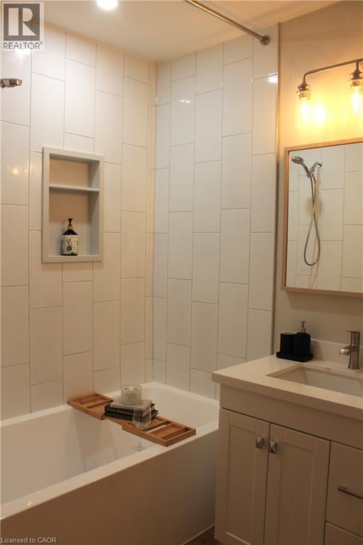 4 John Avenue, Paris, Ontario N3L 2S9 - Photo 22 - 40785748