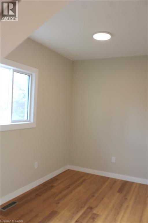 4 John Avenue, Paris, Ontario N3L 2S9 - Photo 19 - 40785748