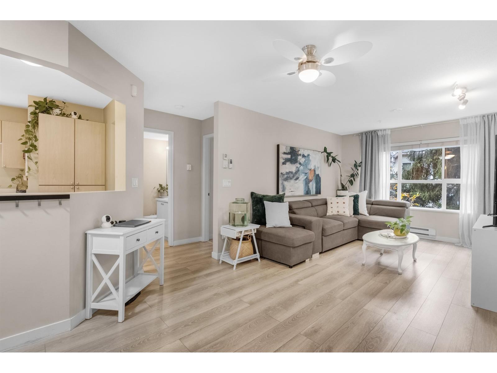 207 10186 155 Street, Surrey, British Columbia  V3R 0R6 - Photo 9 - R3064958