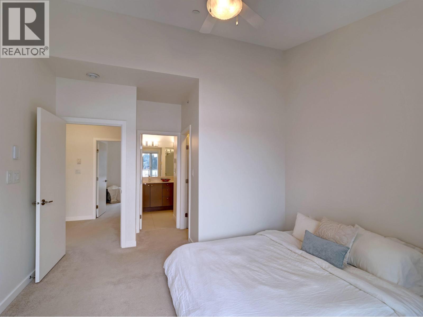 5917 Beachgate Lane, Sechelt, British Columbia V7Z 0S3 - Photo 14 - R3065484