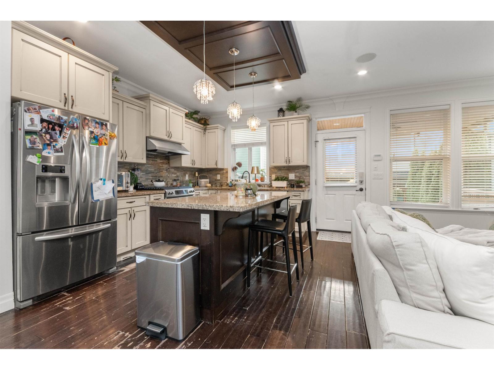 17394 2nd Avenue, Surrey, British Columbia  V3Z 9P9 - Photo 8 - R3063803