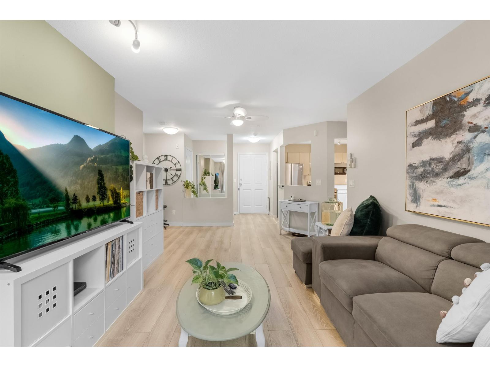 207 10186 155 Street, Surrey, British Columbia  V3R 0R6 - Photo 11 - R3064958