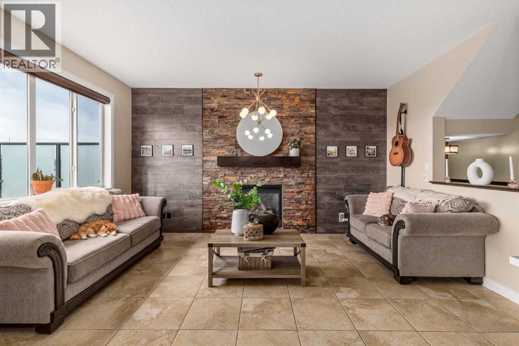 40 Heritage Hill, Cochrane, Alberta  T4C 0l4 - Photo 12 - A2267329