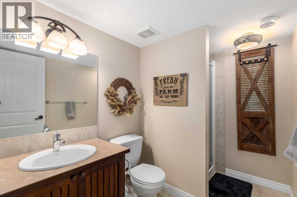 40 Heritage Hill, Cochrane, Alberta  T4C 0l4 - Photo 26 - A2267329