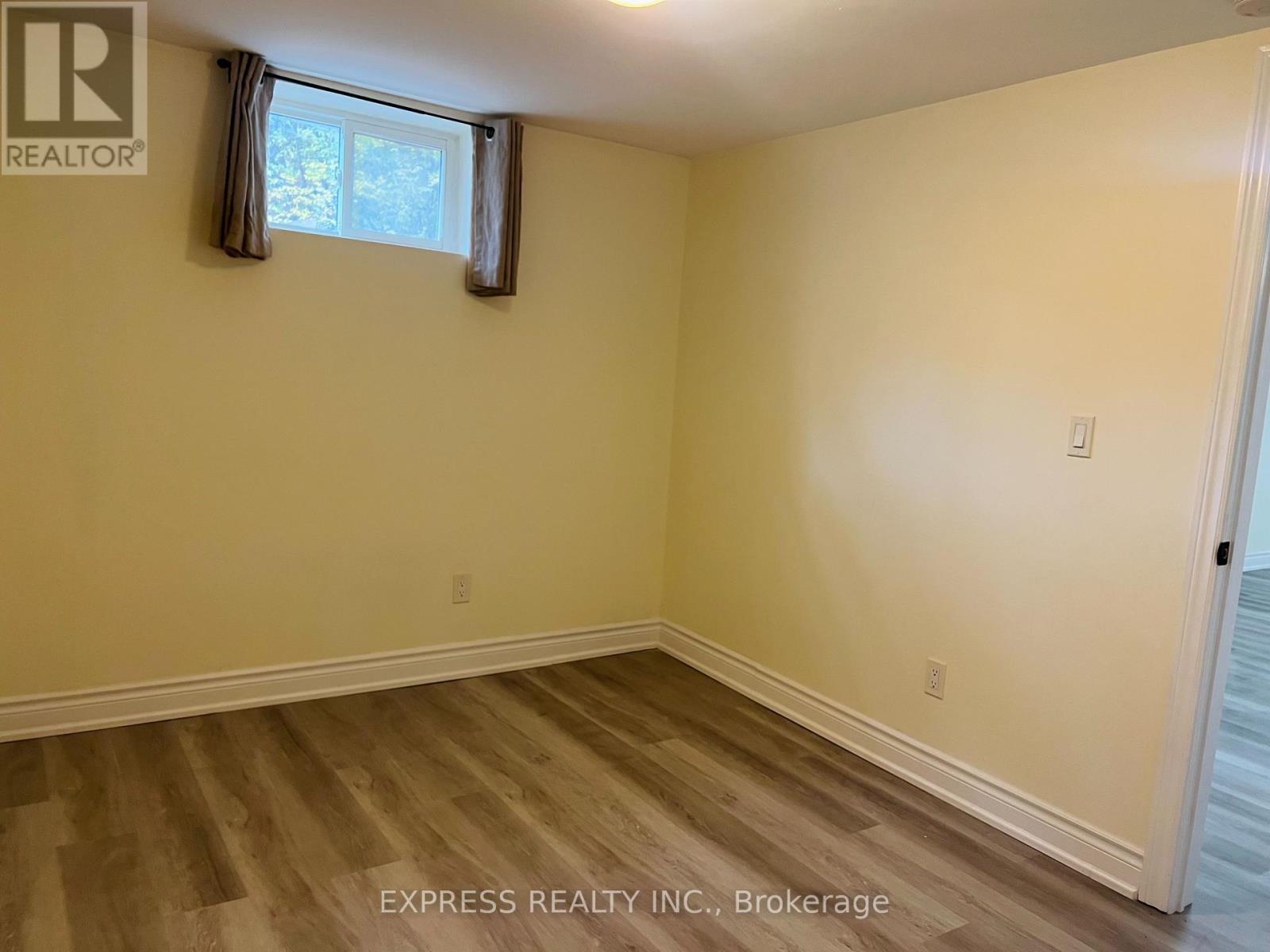 Bsmt - 711 Dunlop Street W, Whitby, Ontario L1N 1V4 - Photo 10 - E12518656