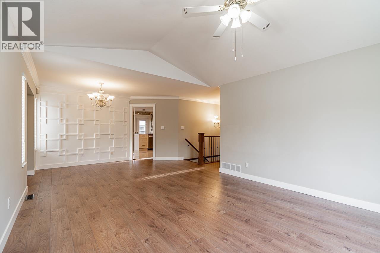 11483 240 Street, Maple Ridge, British Columbia V2W 1A3 - Photo 9 - R3065481