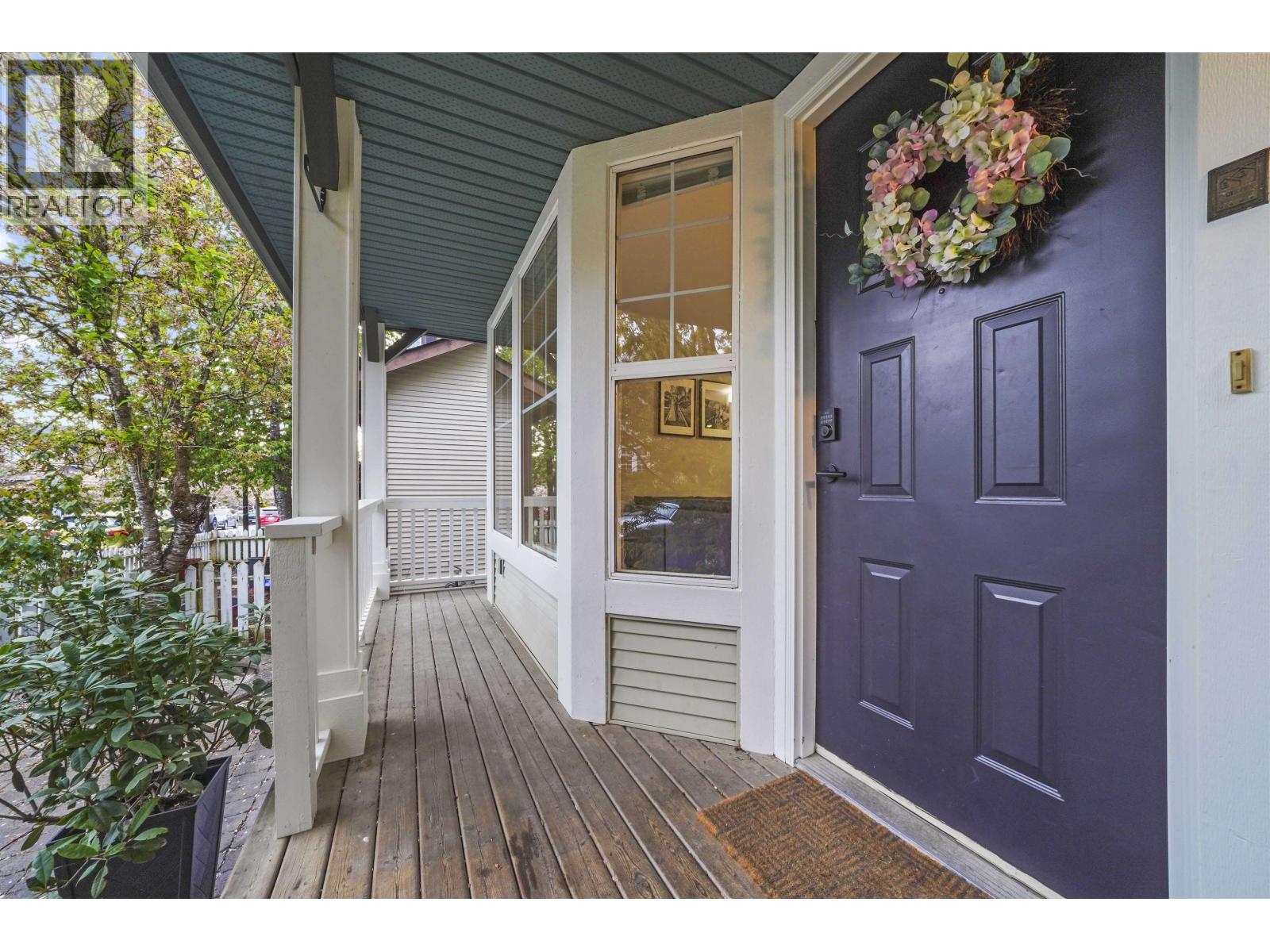 24369 101 Avenue, Maple Ridge, British Columbia V2W 1W8 - Photo 2 - R3065494