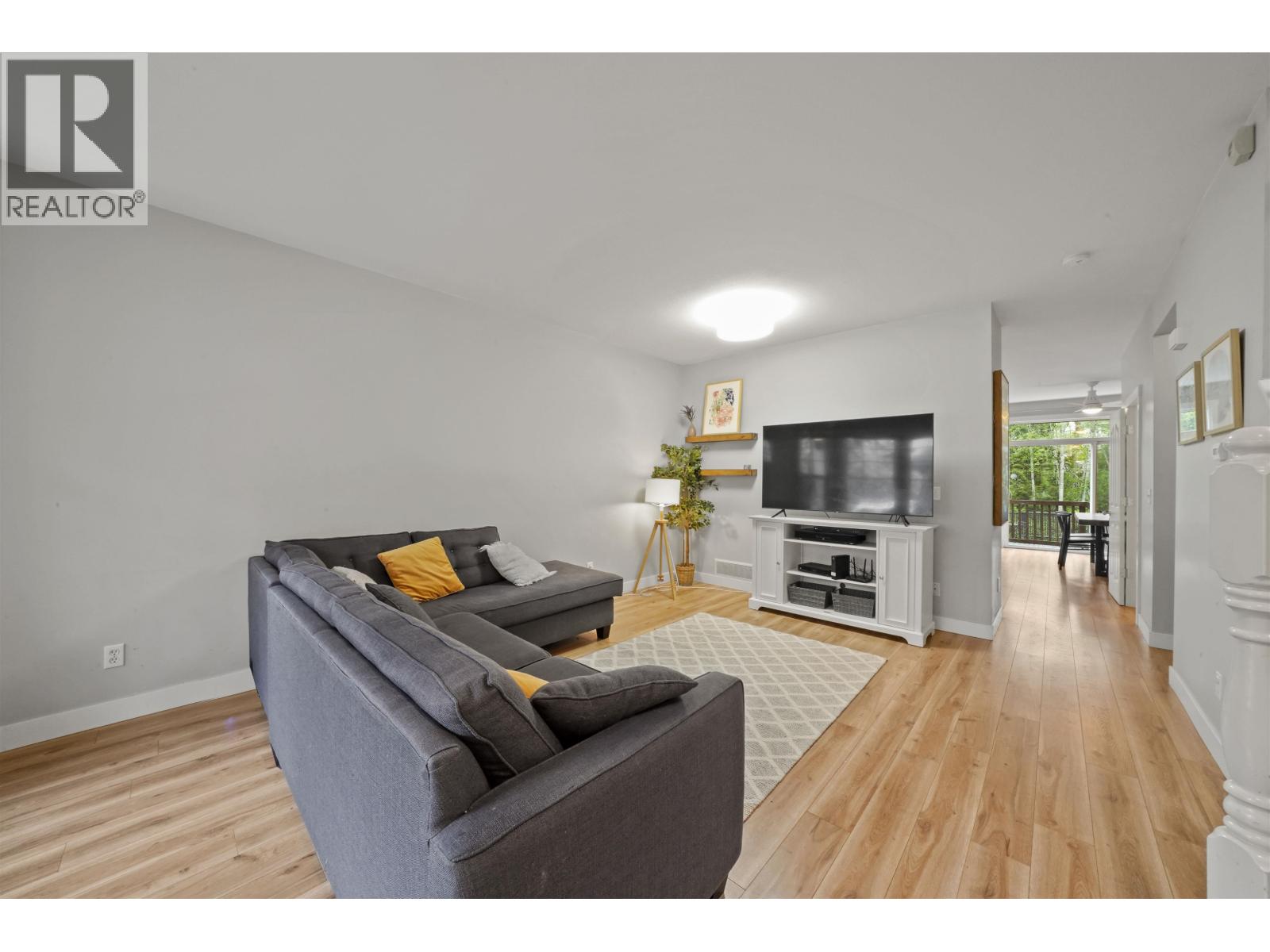 24369 101 Avenue, Maple Ridge, British Columbia V2W 1W8 - Photo 3 - R3065494