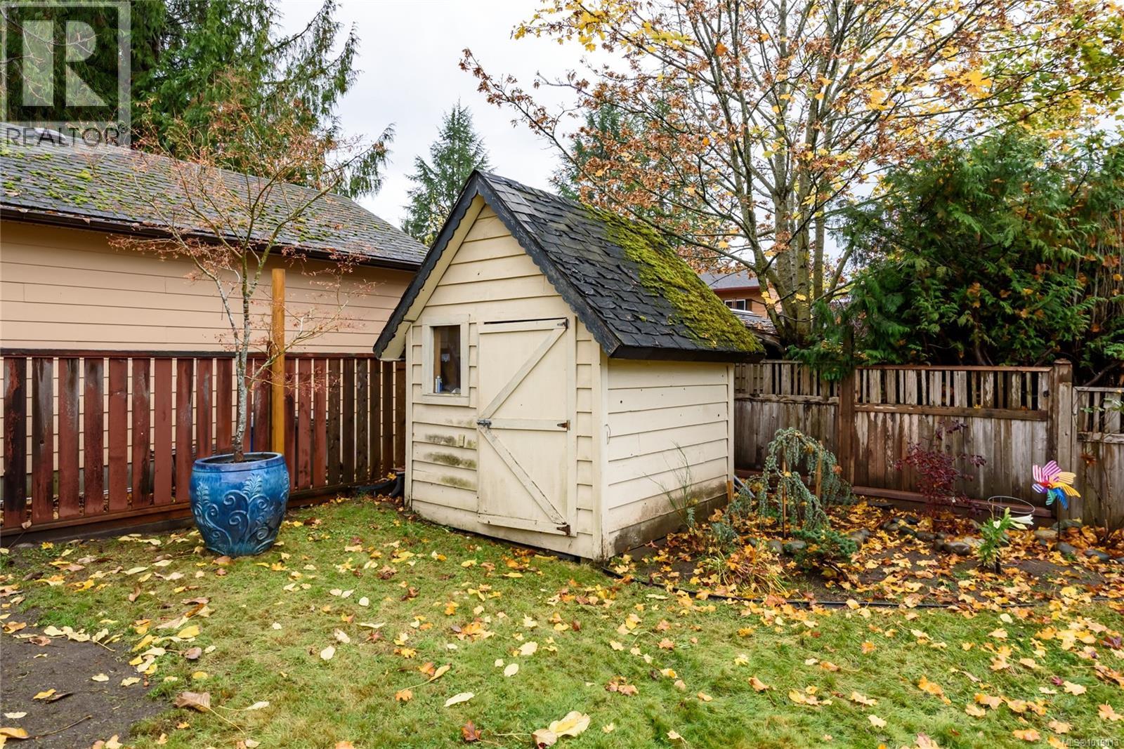 1651 Ascot Ave, Comox, British Columbia  V9M 1A8 - Photo 30 - 1019013