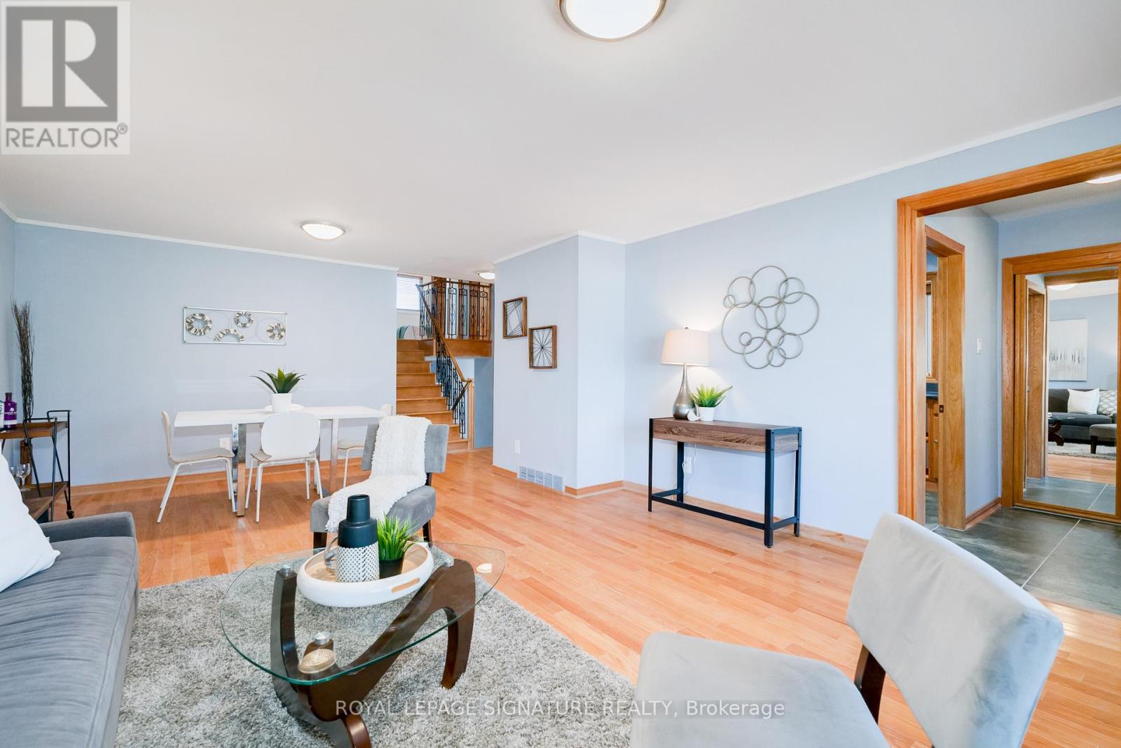 15 Prattley Drive, Toronto, Ontario  M2J 2K1 - Photo 4 - C12518642