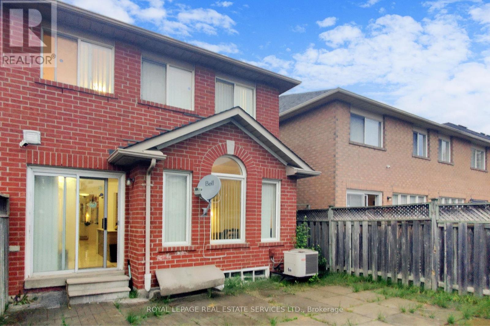 908 Stonebridge Avenue, Mississauga, Ontario  L5V 2L5 - Photo 33 - W12518510