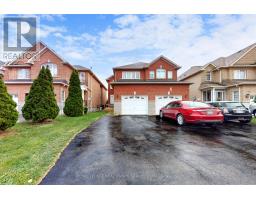 908 STONEBRIDGE AVENUE, Mississauga, Ontario