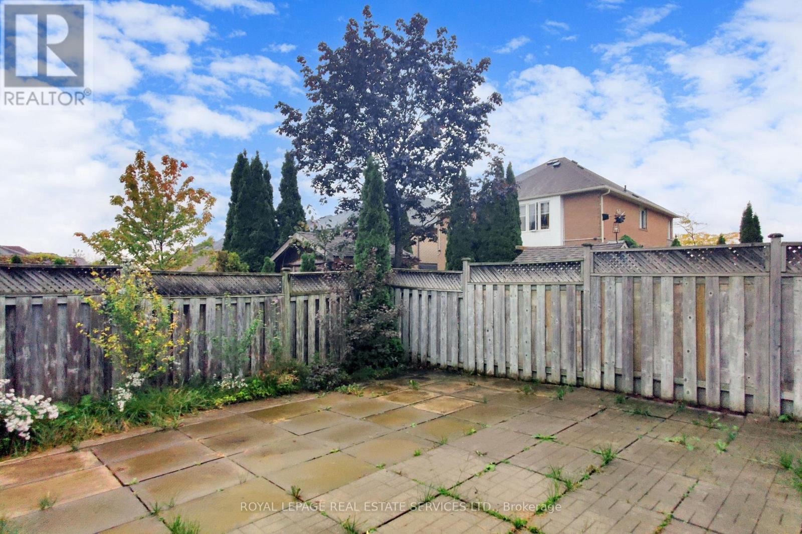 908 Stonebridge Avenue, Mississauga, Ontario  L5V 2L5 - Photo 31 - W12518510