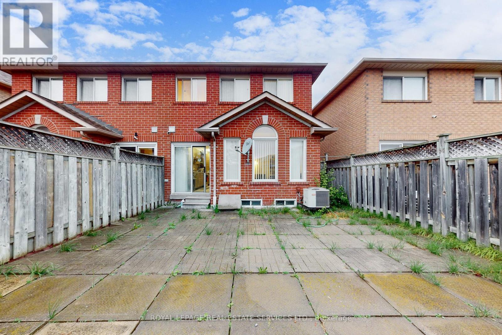 908 Stonebridge Avenue, Mississauga, Ontario  L5V 2L5 - Photo 32 - W12518510