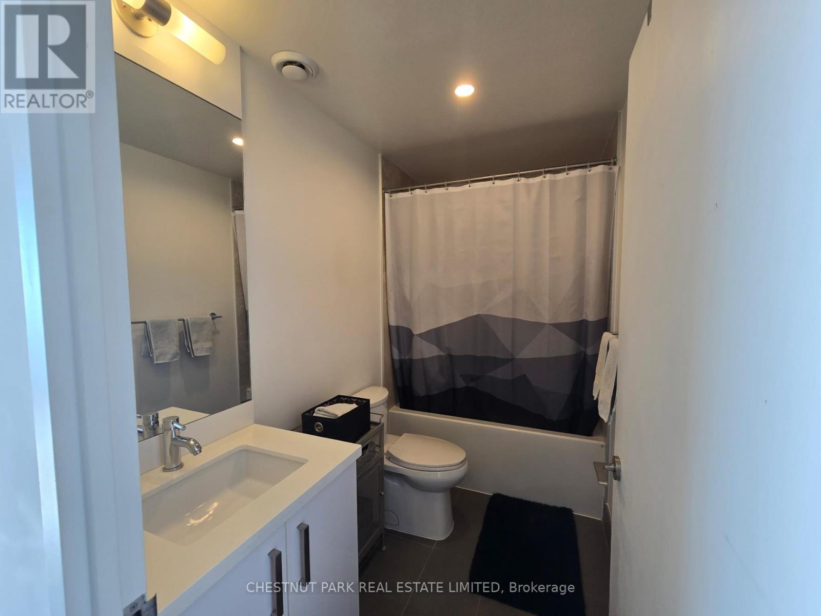 120 Bayview Avenue, Toronto, Ontario  M5A 0G4 - Photo 10 - C12505574