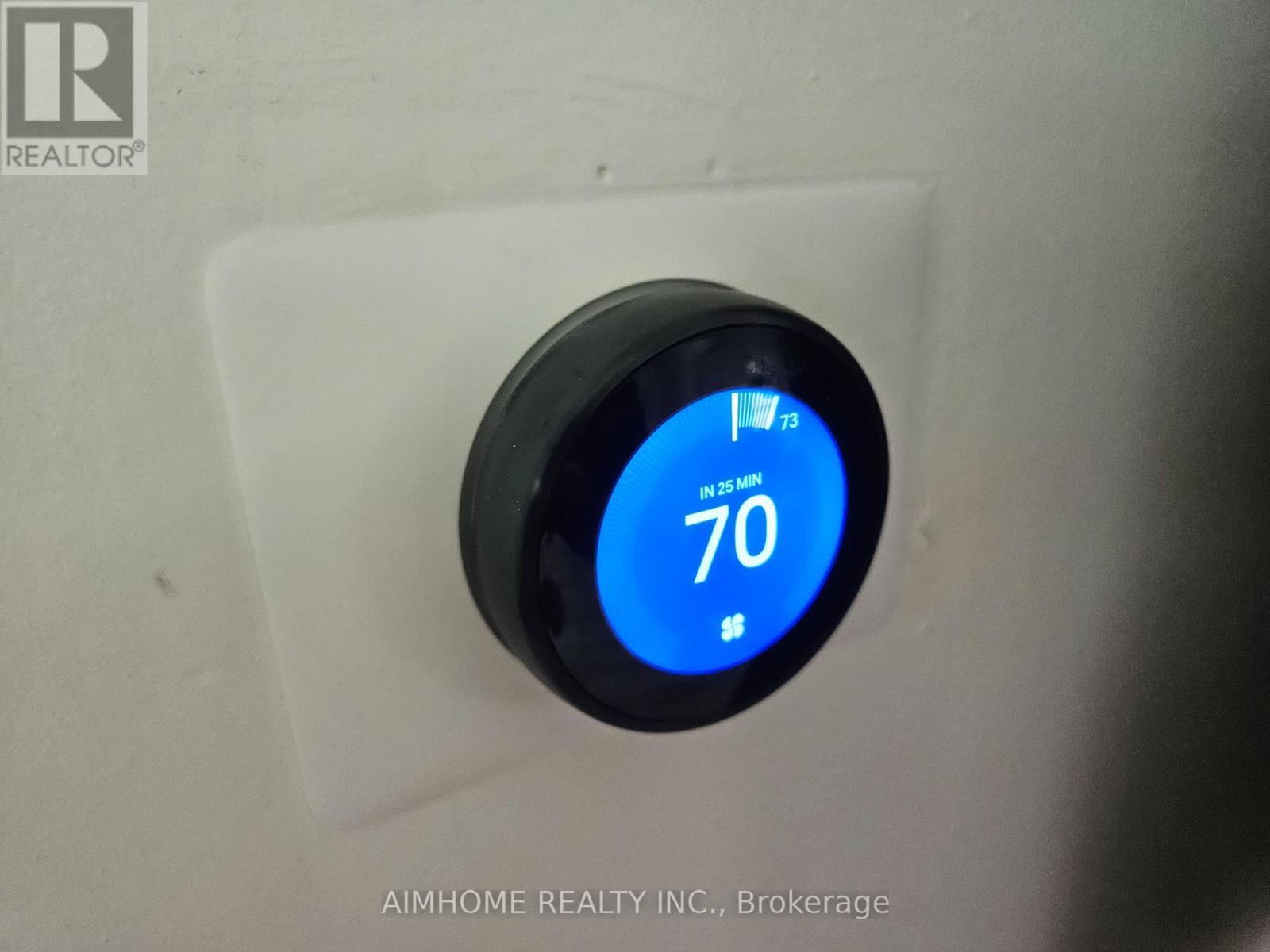 97 Edgecroft Road, Toronto, Ontario  M8Z 2C2 - Photo 40 - W12506064