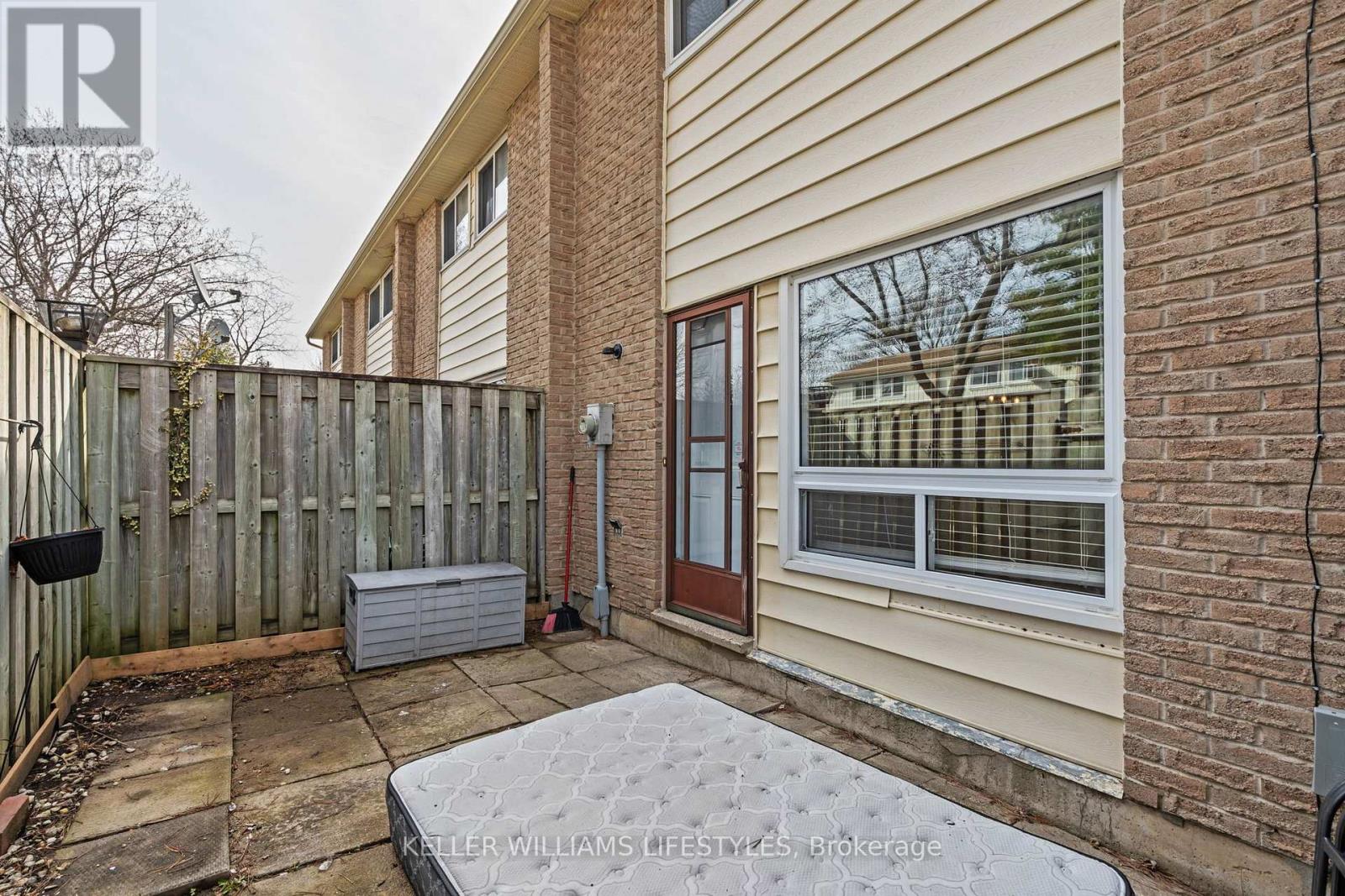 26 - 166 Southdale Road W, London South, Ontario N6J 2J1 - Photo 39 - X12435287