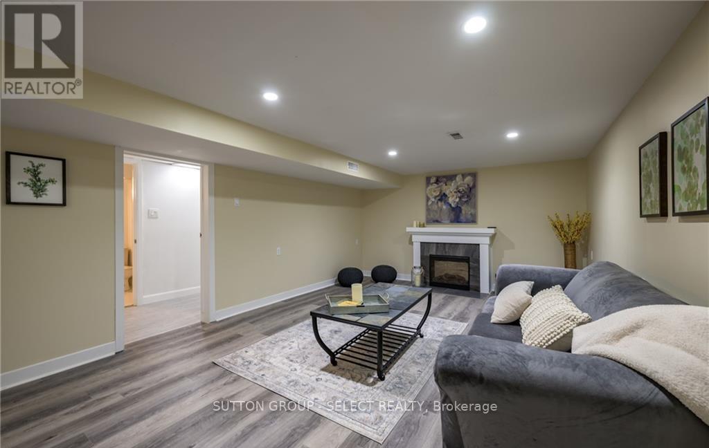 Lower - 6 Kirkton Court, London North, Ontario  N5X 1T2 - Photo 5 - X12518068