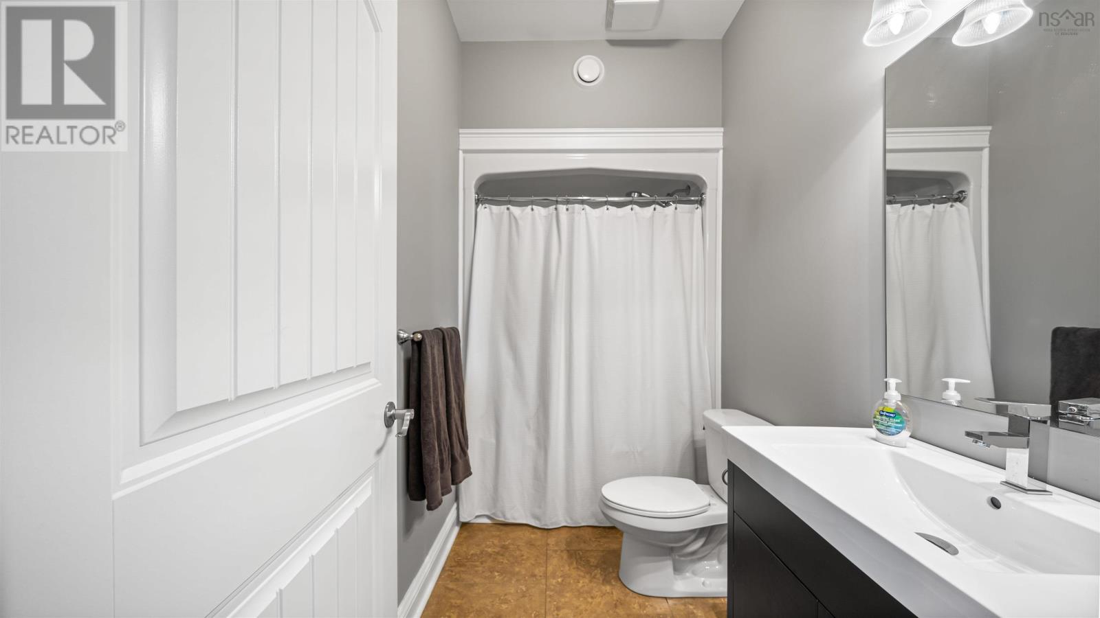 37 Peachtree Hill, Dartmouth, Nova Scotia  B2W 0H9 - Photo 28 - 202527455