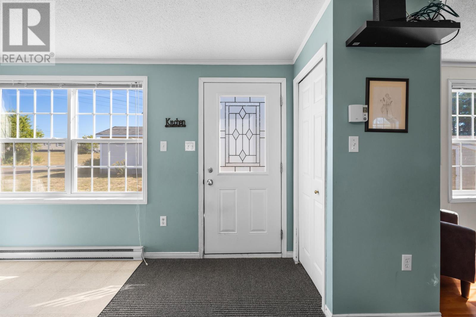 23 Gordon Avenue, Summerside, Prince Edward Island  C1N 6R6 - Photo 3 - 202527456