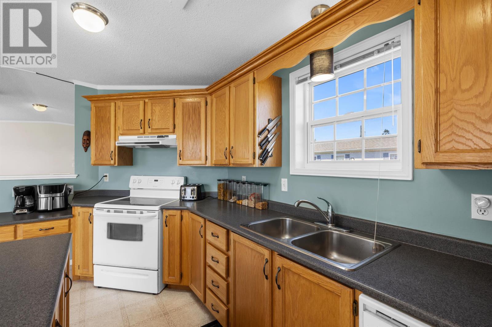 23 Gordon Avenue, Summerside, Prince Edward Island  C1N 6R6 - Photo 7 - 202527456