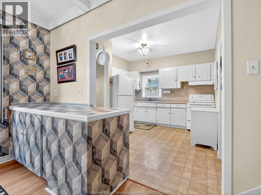 559 Oak Street, Windsor, Ontario N9A 5E7 - Photo 12 - 25028261