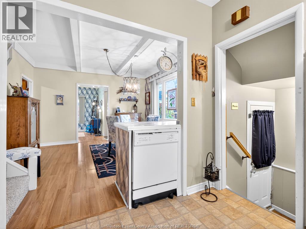 559 Oak Street, Windsor, Ontario N9A 5E7 - Photo 17 - 25028261