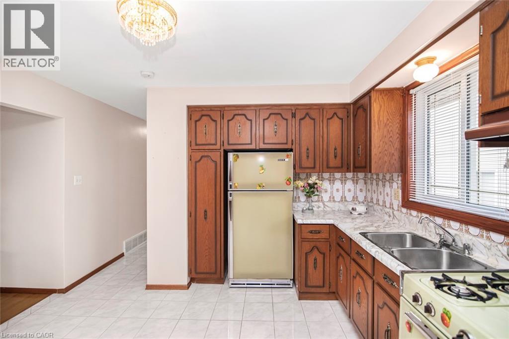 31 Adair Avenue, Hamilton, Ontario  L8H 6A5 - Photo 13 - 40779950