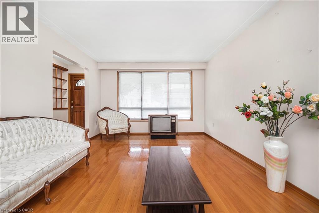 31 Adair Avenue, Hamilton, Ontario  L8H 6A5 - Photo 9 - 40779950