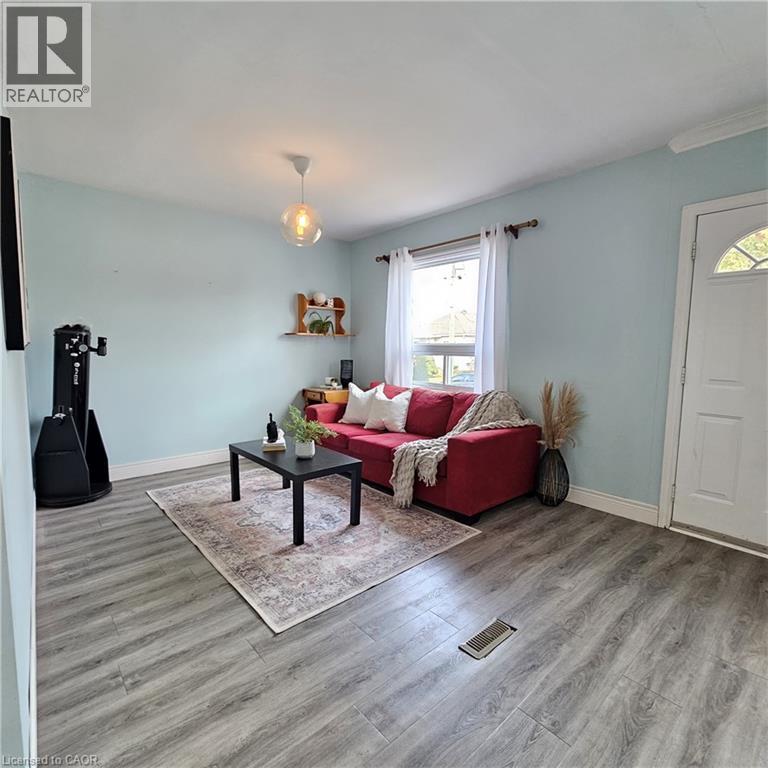 25 Augusta Avenue, St. Catharines, Ontario  L2M 5R3 - Photo 14 - 40785469