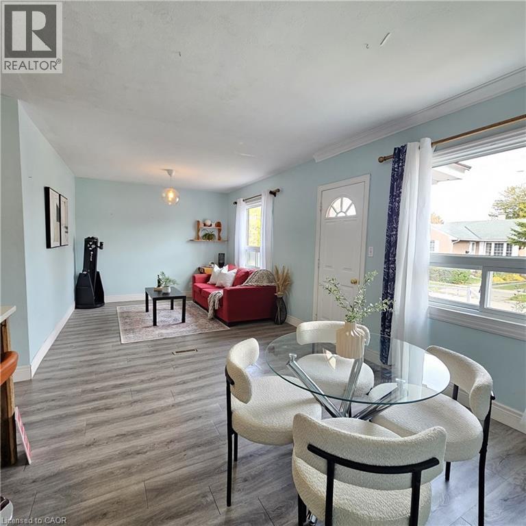 25 Augusta Avenue, St. Catharines, Ontario  L2M 5R3 - Photo 9 - 40785469