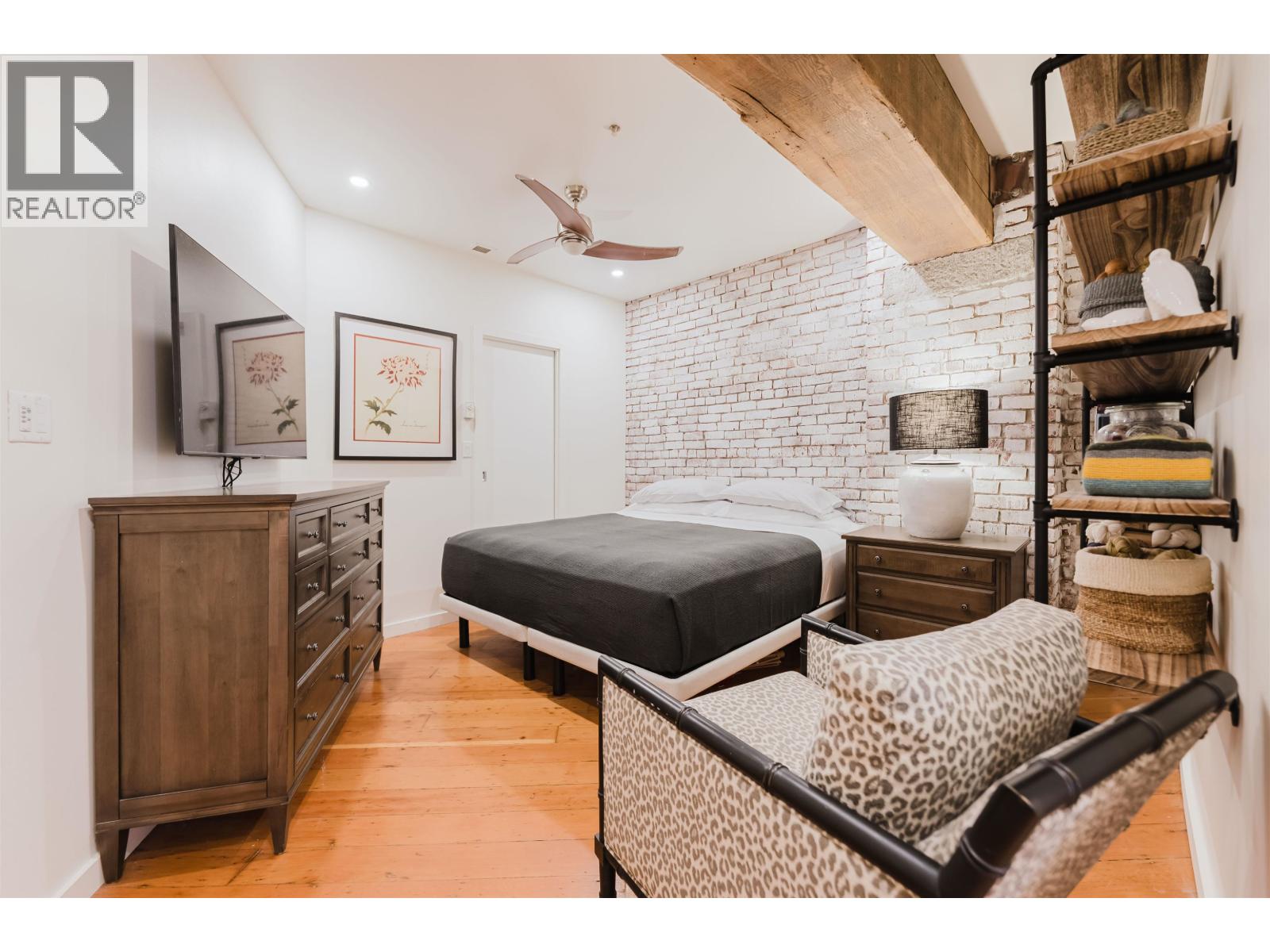 210 1178 Hamilton Street, Vancouver, British Columbia  V6B 2S2 - Photo 15 - R3064622