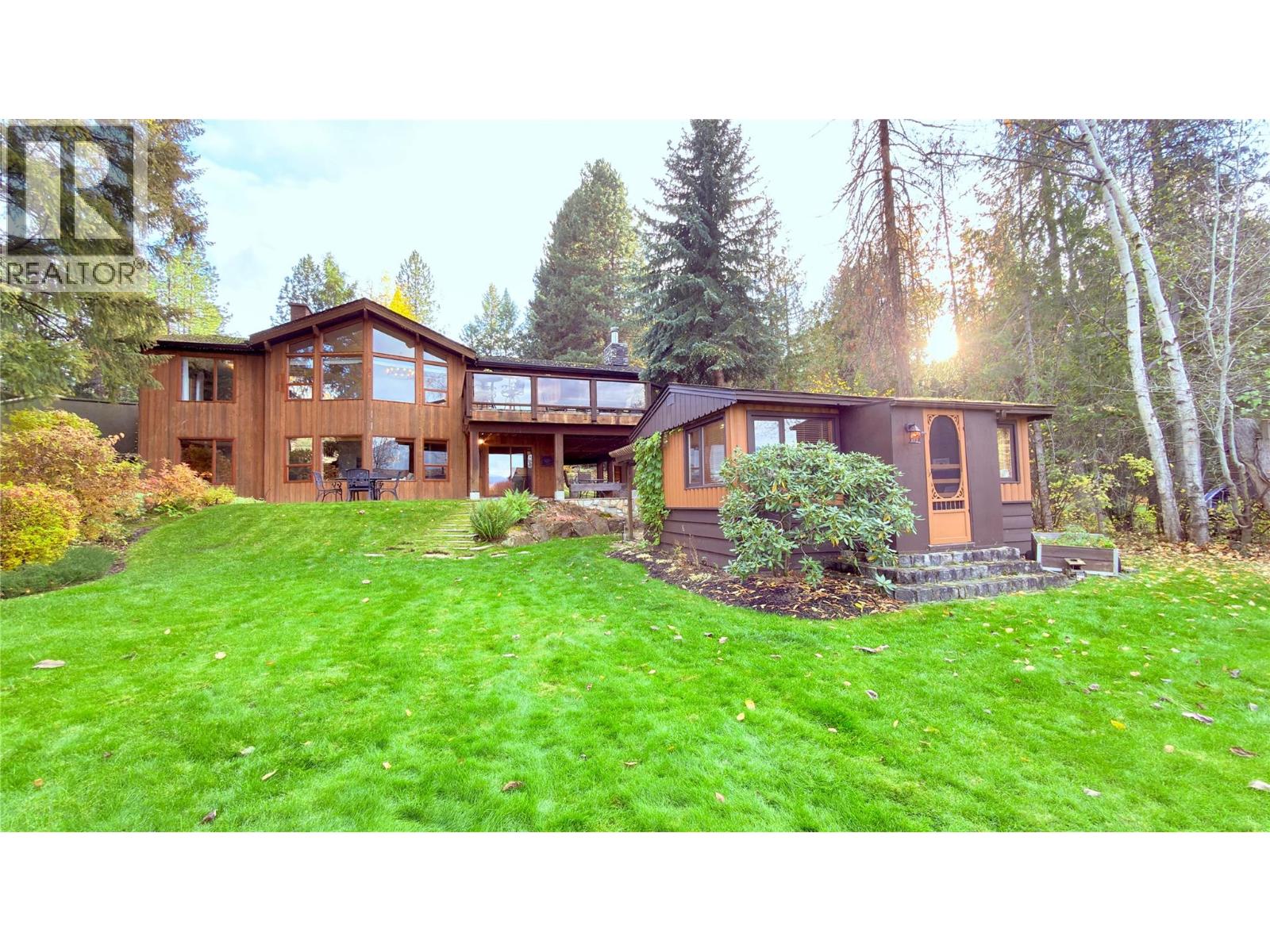 102 Sandner Road, Christina Lake, British Columbia  V0H 1E0 - Photo 4 - 10367718
