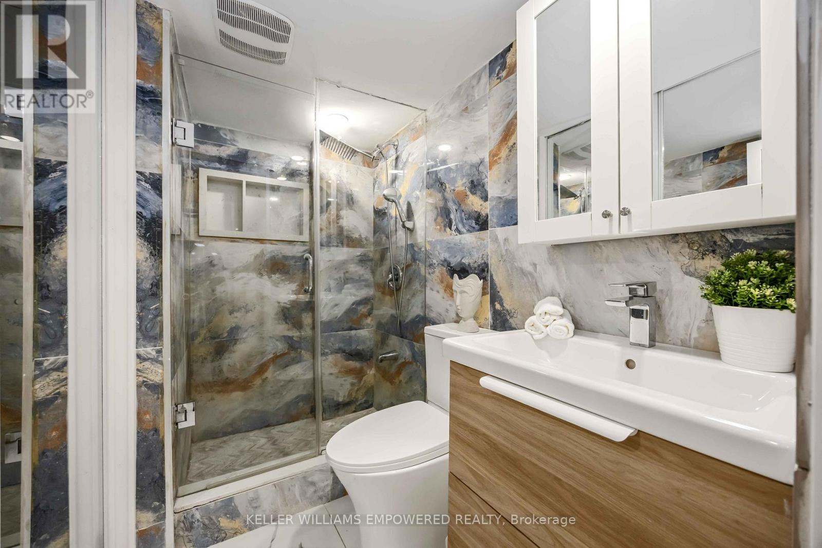 112 Kingslake Road, Toronto, Ontario  M2J 3E8 - Photo 28 - C12518700