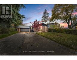 29 BROADLANDS BOULEVARD, Toronto, Ontario