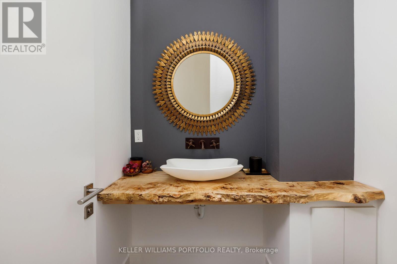 42 Talwood Drive, Toronto, Ontario  M3B 2P5 - Photo 22 - C12518748