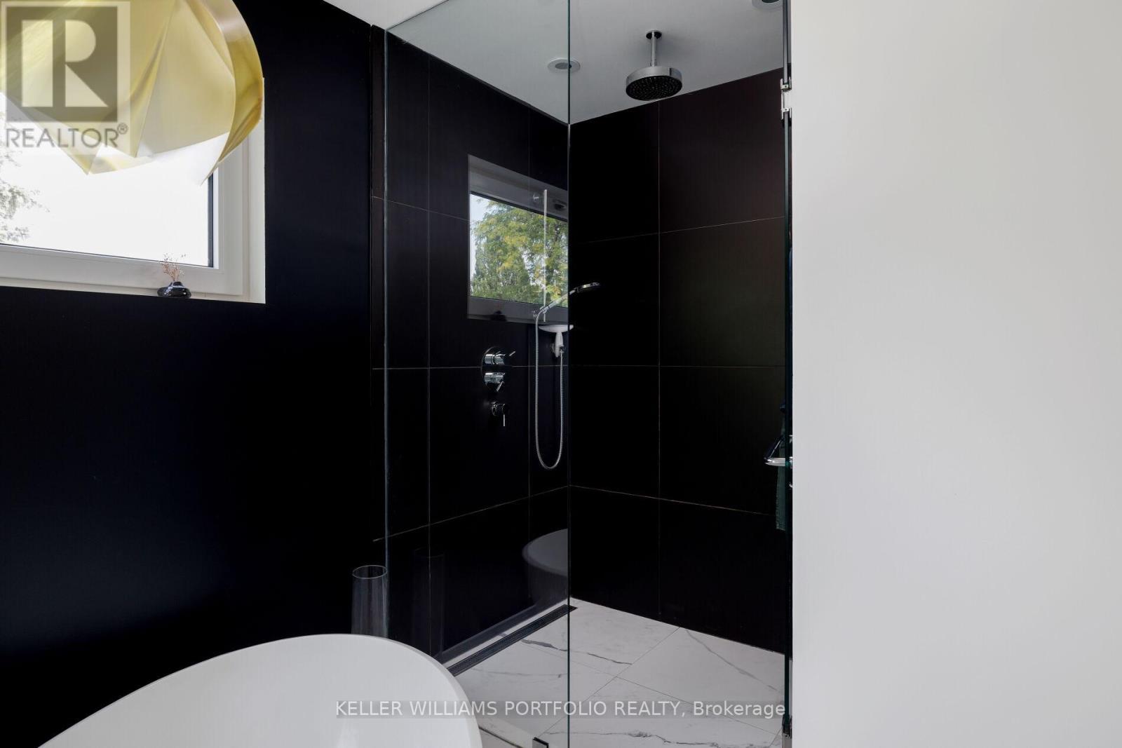 42 Talwood Drive, Toronto, Ontario  M3B 2P5 - Photo 33 - C12518748