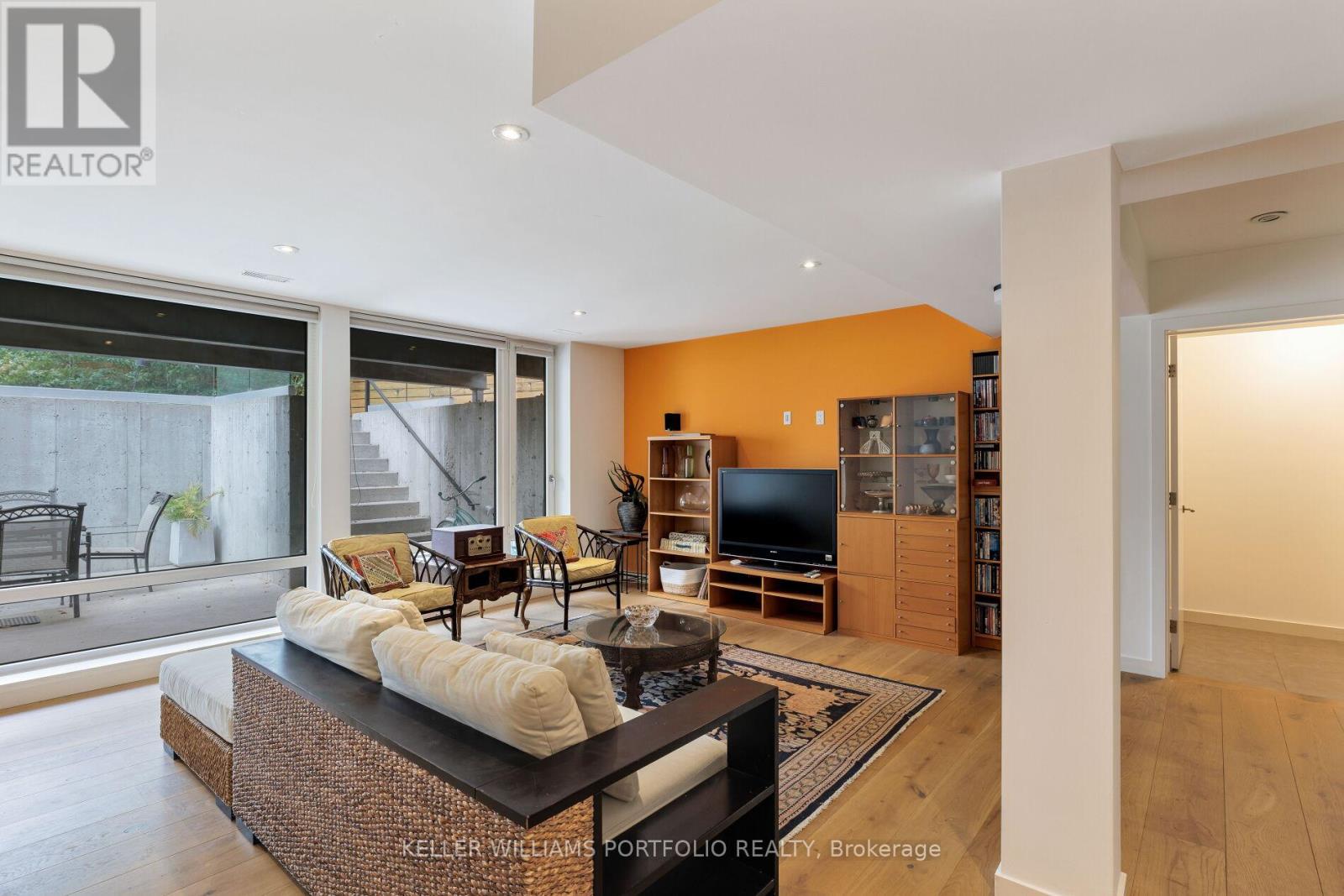 42 Talwood Drive, Toronto, Ontario  M3B 2P5 - Photo 41 - C12518748