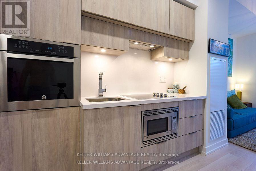 501 - 39 Roehampton Avenue, Toronto, Ontario  M4P 0G1 - Photo 7 - C12518762