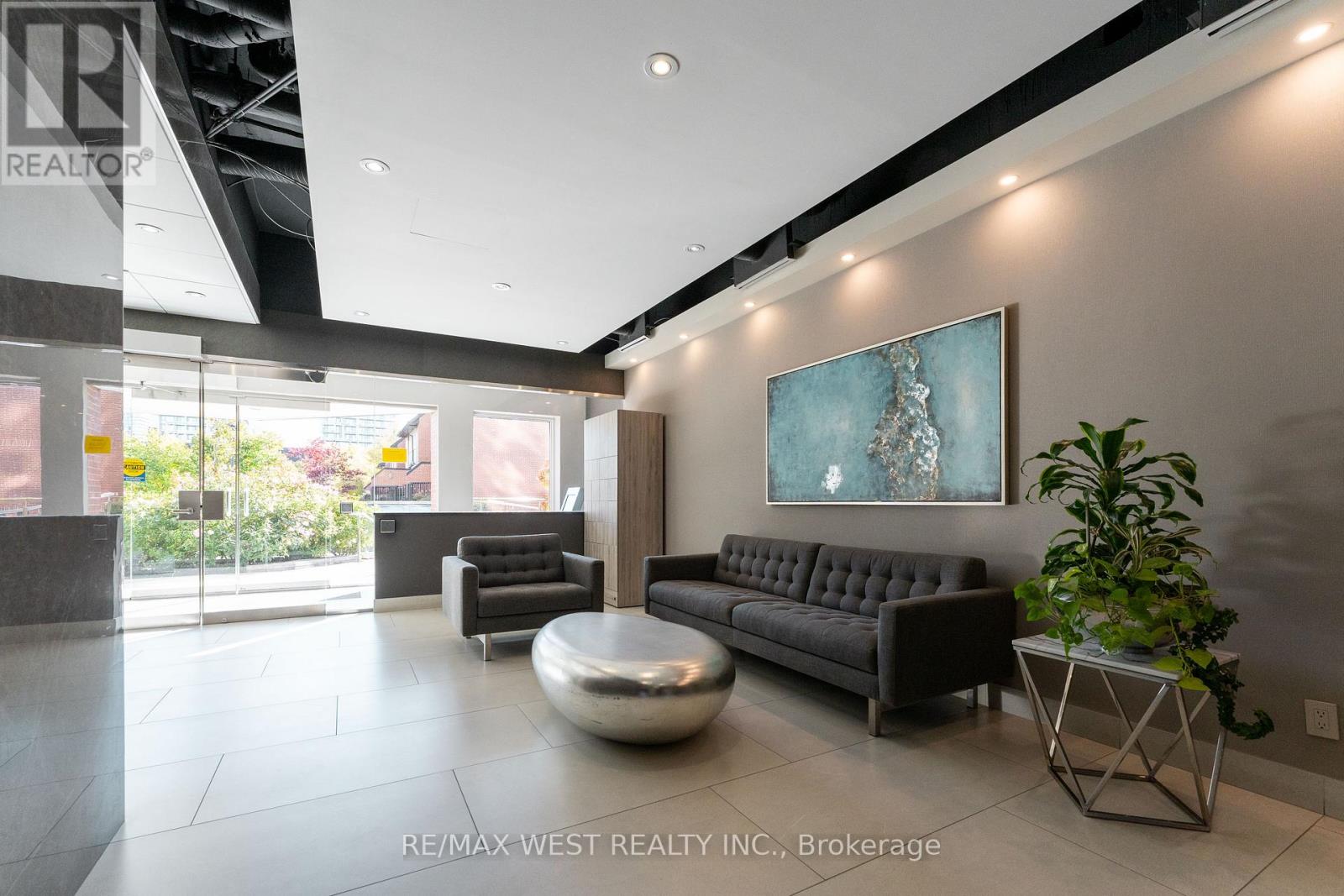 205 - 725 King Street W, Toronto, Ontario  M5V 2W9 - Photo 4 - C12518776