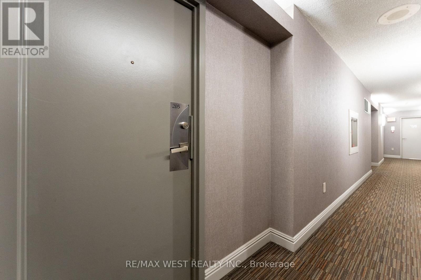 205 - 725 King Street W, Toronto, Ontario  M5V 2W9 - Photo 6 - C12518776