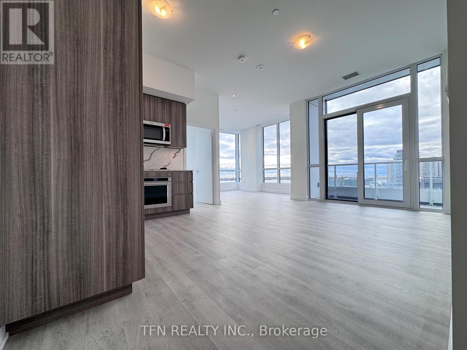 2014 - 15 Richardson Street, Toronto, Ontario  M5A 0Y5 - Photo 2 - C12518784